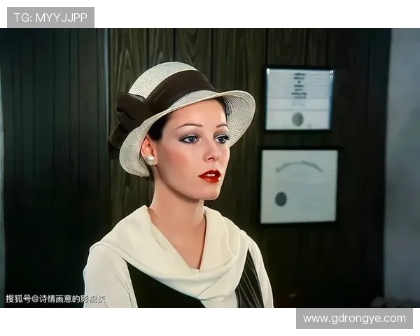 《温柔乡》：她为何选择自我毁灭？15条线索，带你走进她的内心世界